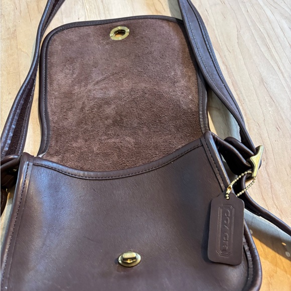 Vintage COACH “Legacy Small Flap” 9965 - Picture 3 of 14